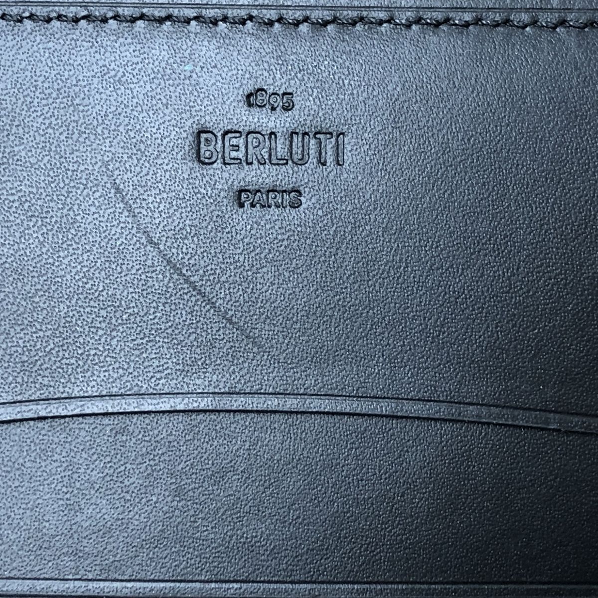 ベルルッティ Berluti スクリット ヴェネチアレザー 2つ折りカード