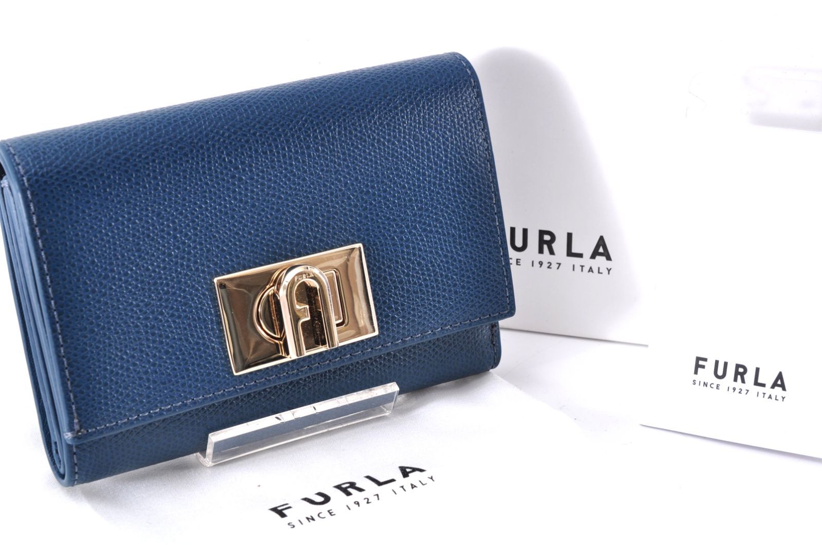 美品 FURLA フルラ Tri-fold Wallet 三つ折り財布 1927 Gold Logo