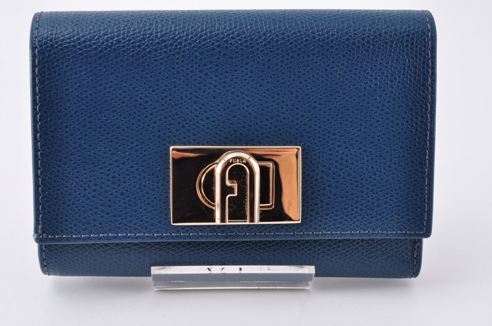 美品 FURLA フルラ Tri-fold Wallet 三つ折り財布 1927 Gold Logo