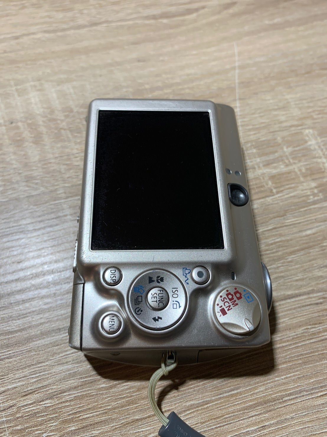 7894 Canon IXY DIGITAL 700 サテンベージュ デジカメ ジャンク品