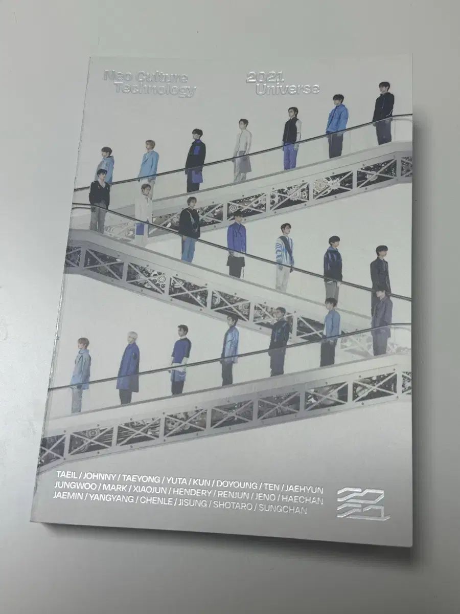 NCT127　プロモアルバム　非売品　サイン入り　UNIVERSE NCT127プロモアルバム非売品サイン入りUNIVERSE