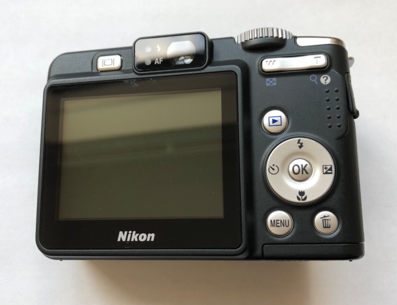 Nikon ニコン COOLPIX P50 ブラック デジタルカメラ - メルカリ