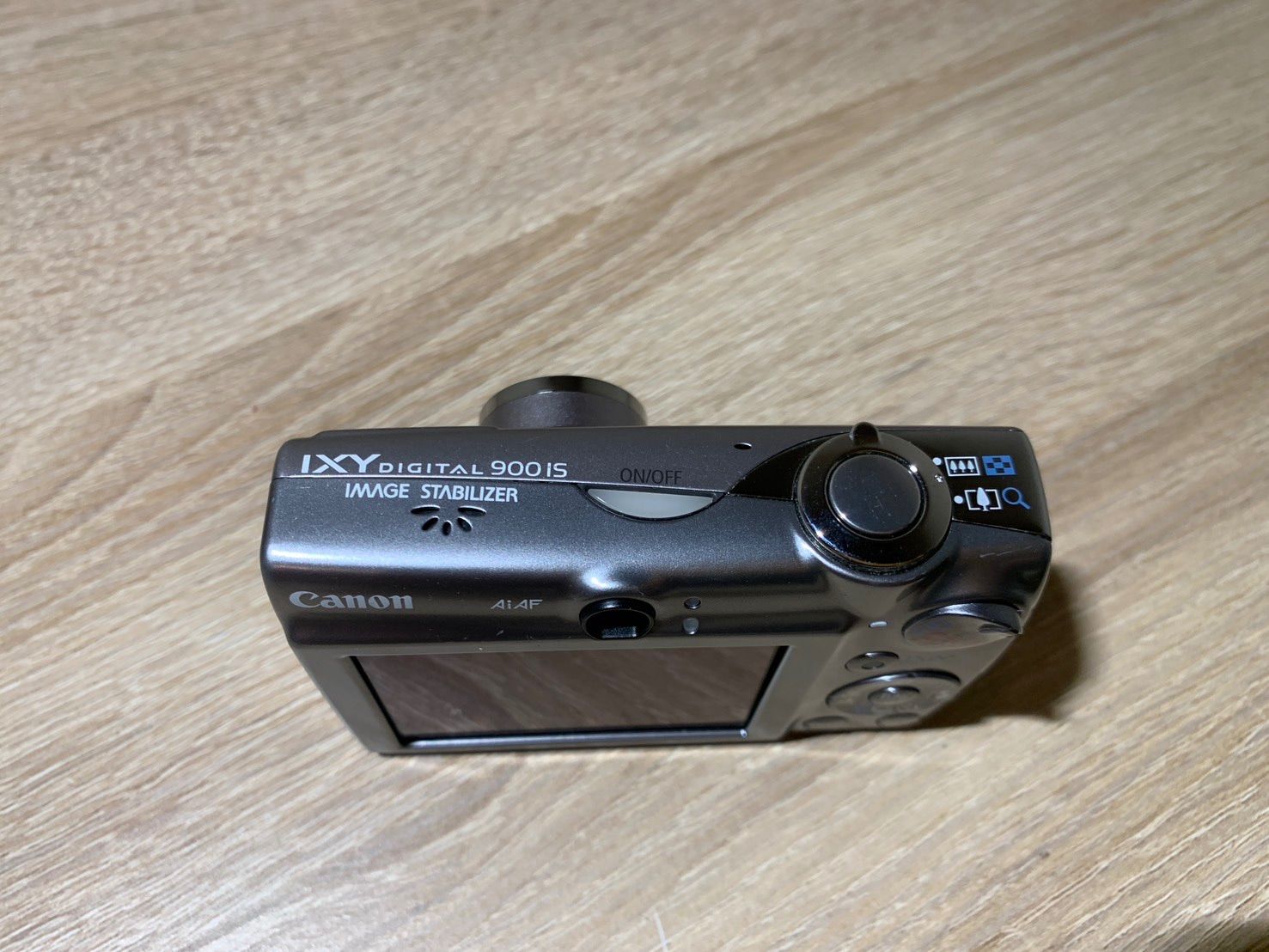 7897 Canon IXY DIGITAL 900 IS シルバー デジカメ ジャンク品 - メルカリ