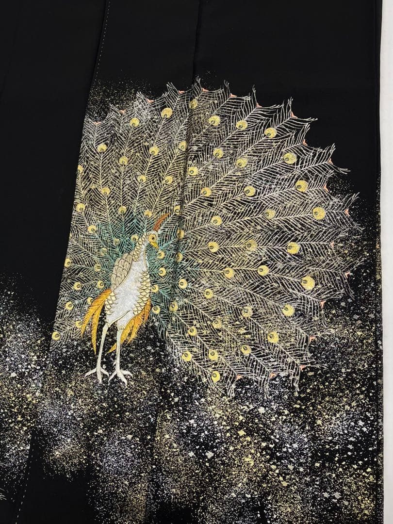 黒留袖 金彩 金糸 孔雀 比翼仕立て 正絹 A180 - メルカリ