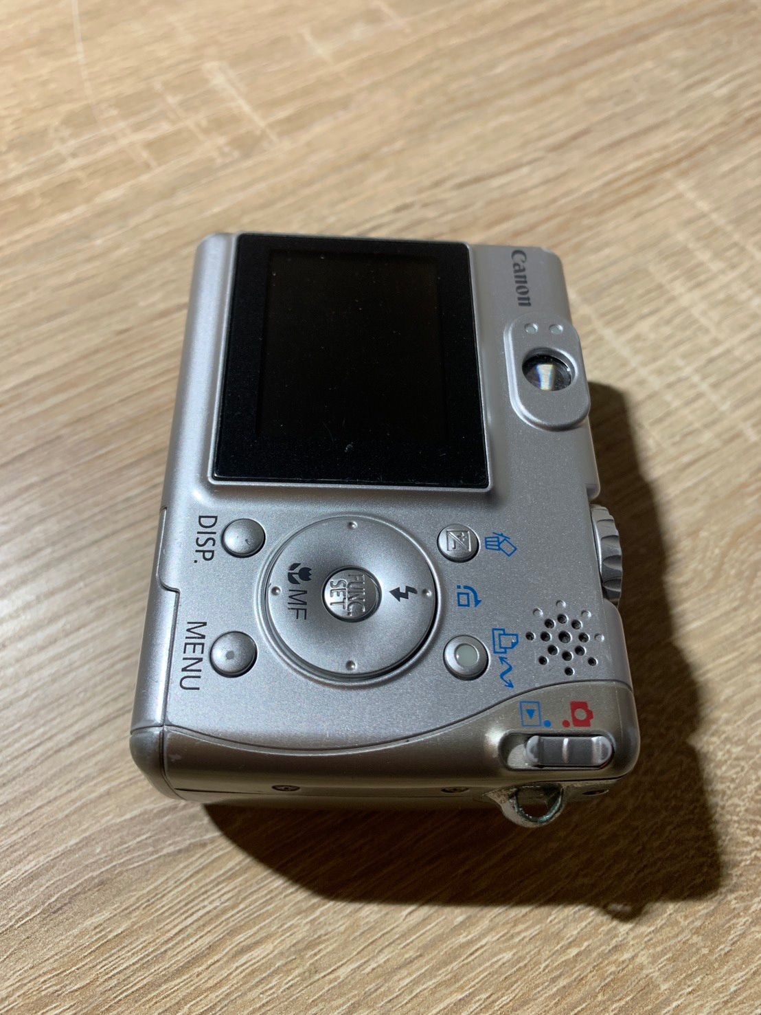 7899 Canon PowerShot A530 シルバー デジカメ 動作確認済み - メルカリ