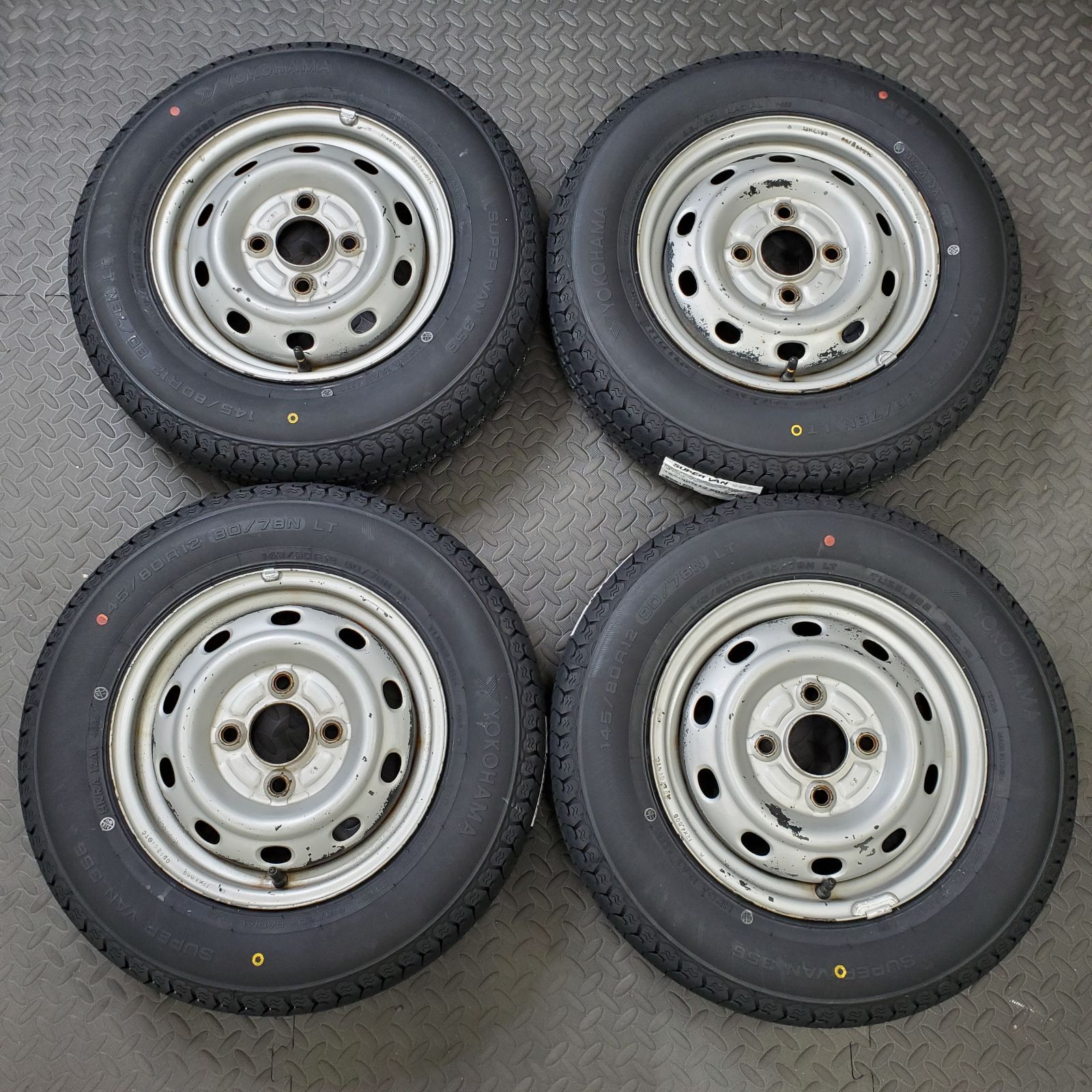 25年製 新品タイヤ 145/80R12 80/78N LT ヨコハマ スーパーバン356(夏