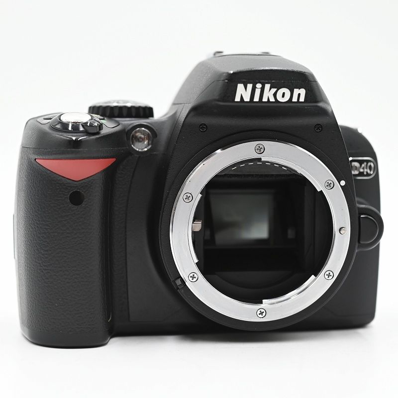 Nikon ニコン D40 Nikkor 18-55mm f/3.5-5.6G II デジタル一眼レフ