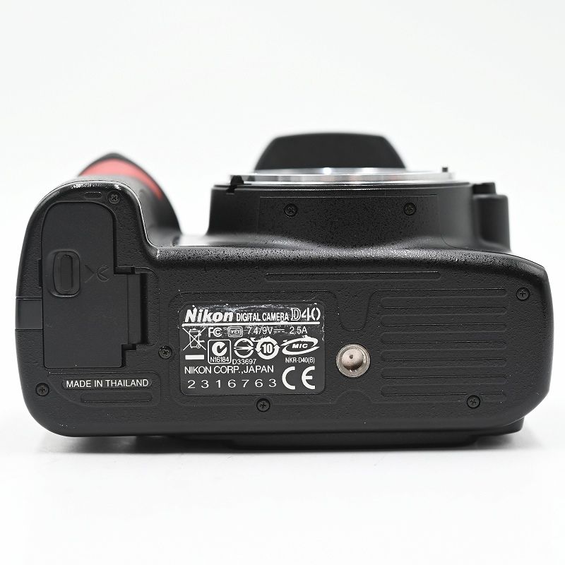 Nikon ニコン D40 Nikkor 18-55mm f/3.5-5.6G II デジタル一眼レフ
