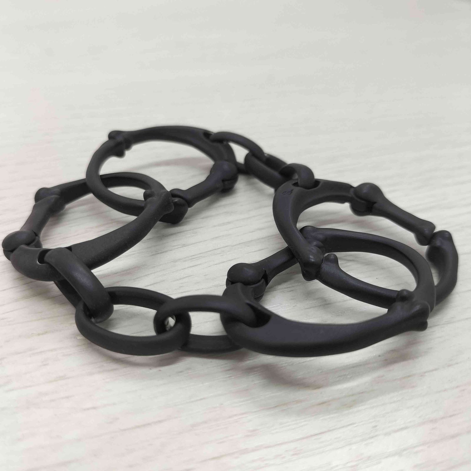 試着のみTAKAHIRO MIYASHITA THESOLOISTボーンバングル 試着のみTAKAHIRO MIYASHITA THESOLOISTボーンバングル 試着のみ