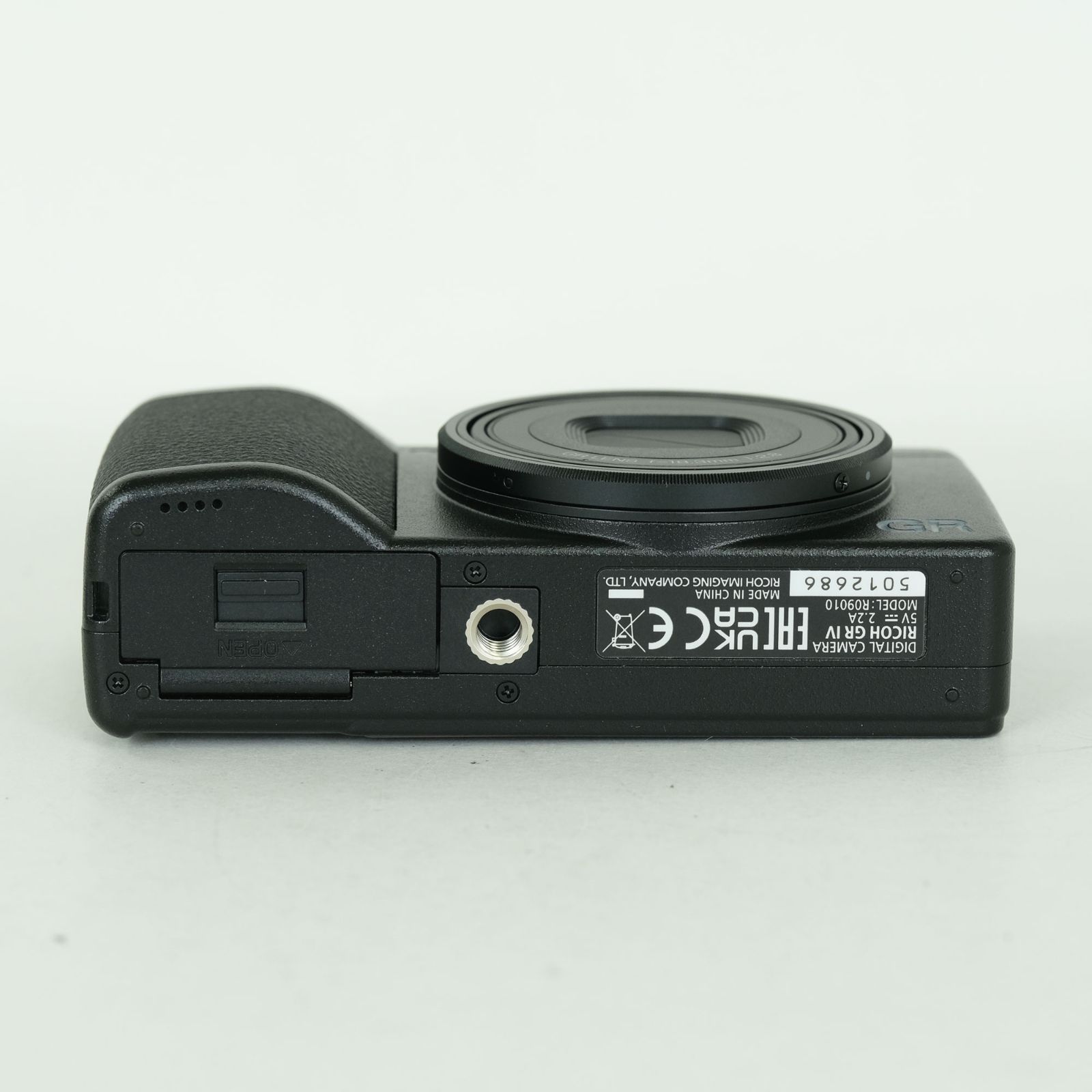 美品 | シャッター数188回｜別売付属品多数] RICOH GR IV | コンパクト