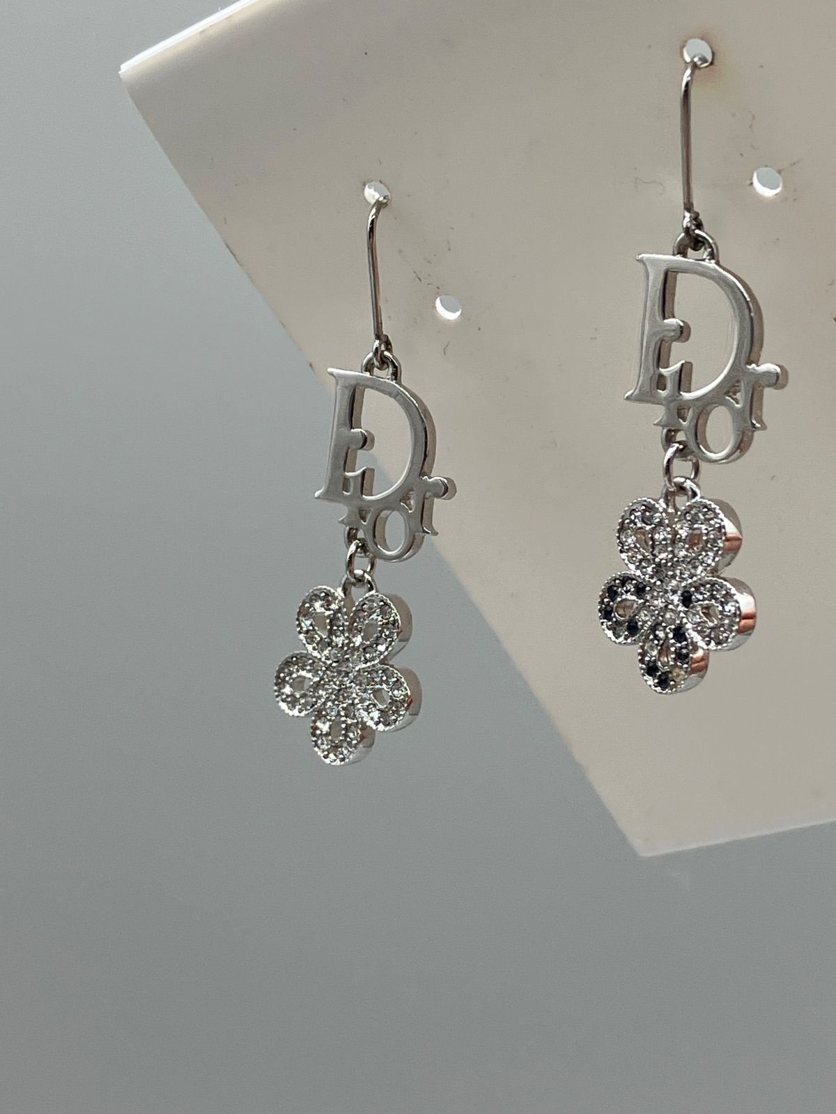 訳アリ品 クリスチャン・ディオール（Christian Dior）のフラワー（花