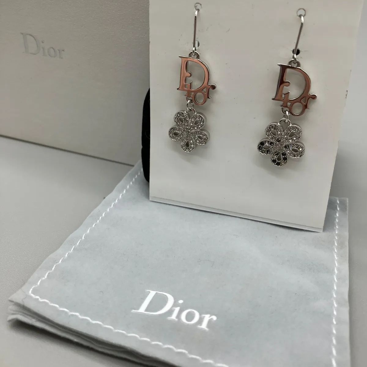訳アリ品 クリスチャン・ディオール（Christian Dior）のフラワー（花