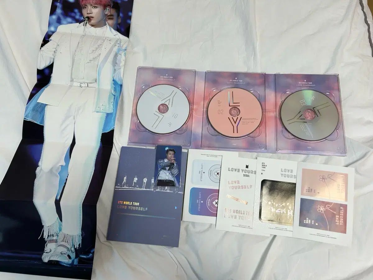 BTS love yourself seoul ソウル公演　DVD盤　公式トレカ bts love yourself world tour Seoul DVD - メルカリ