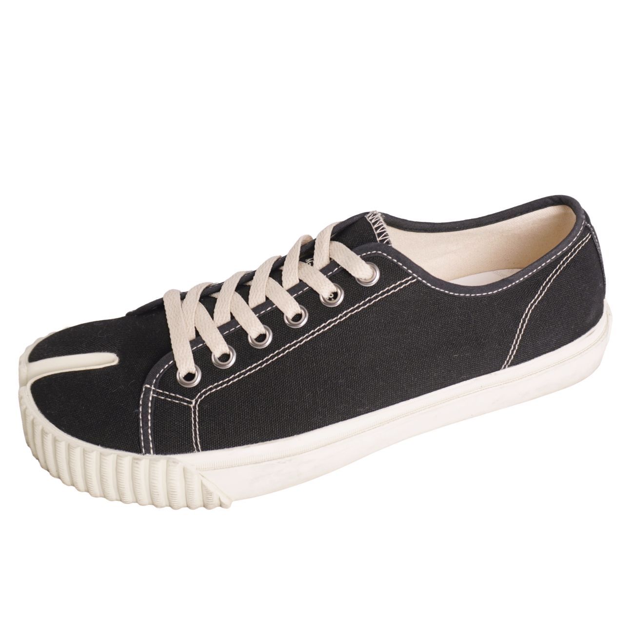 美品 メゾンマルジェラ Maison Margiela スニーカー 22 タビ - メルカリ