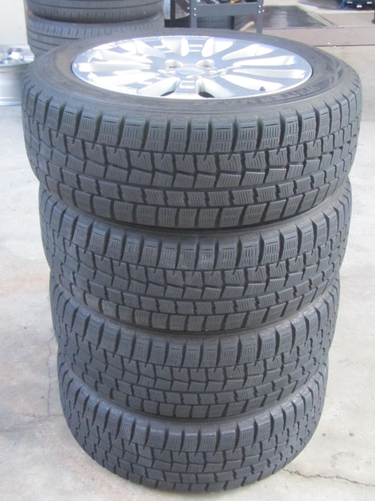 スバル純正】 205/55R16 スタッドレス ダンロップ ウィンターマックス