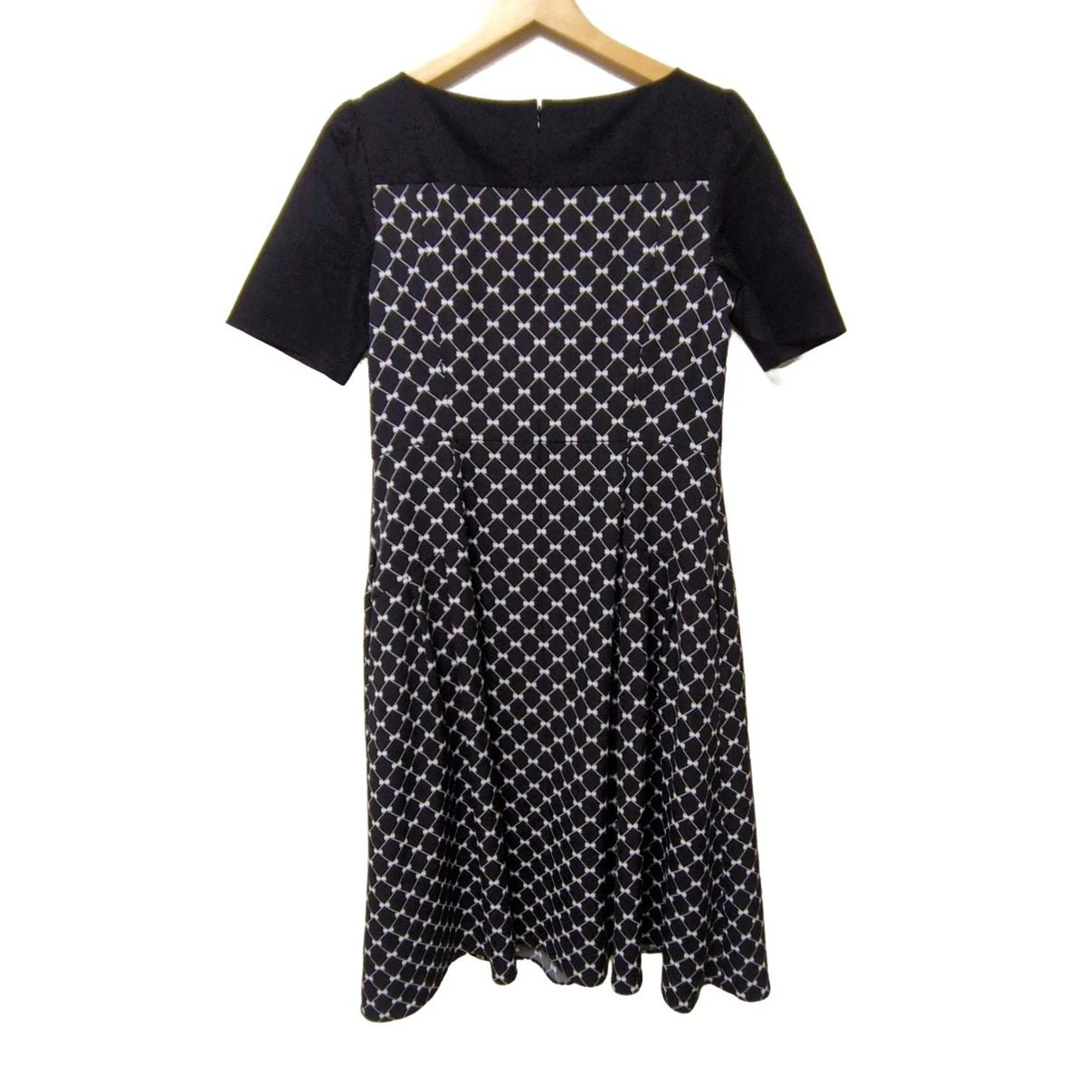 TOCCA(トッカ) ワンピース サイズ6 M レディース美品 - 黒×白 クルー