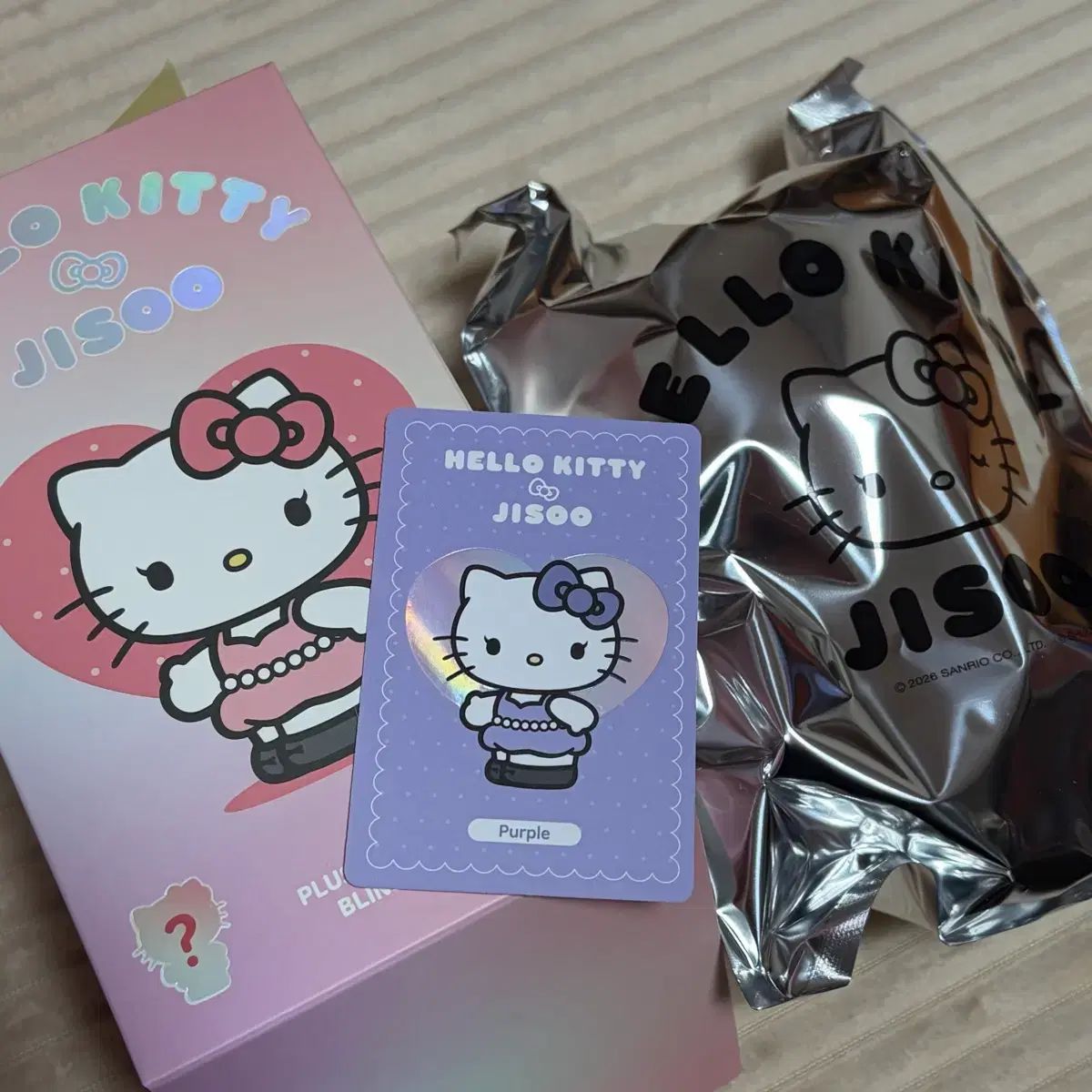 BLACKPINK ジス × ハローキティ パープル キーホルダー 未開封 新品