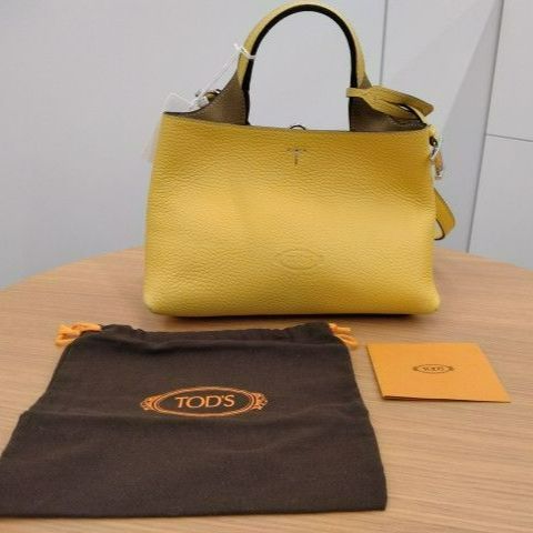 【美品】TOD'S トッズ ダブルTイエロー レザー ショルダーバッグ 2way 中古品】Tod's トッズ Tタイムレス マイクロ レザー 2way ハンドバッグ