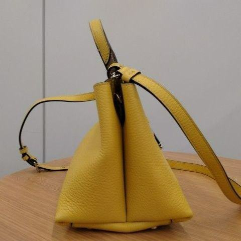 中古品】Tod's トッズ Tタイムレス マイクロ レザー 2way ハンドバッグ