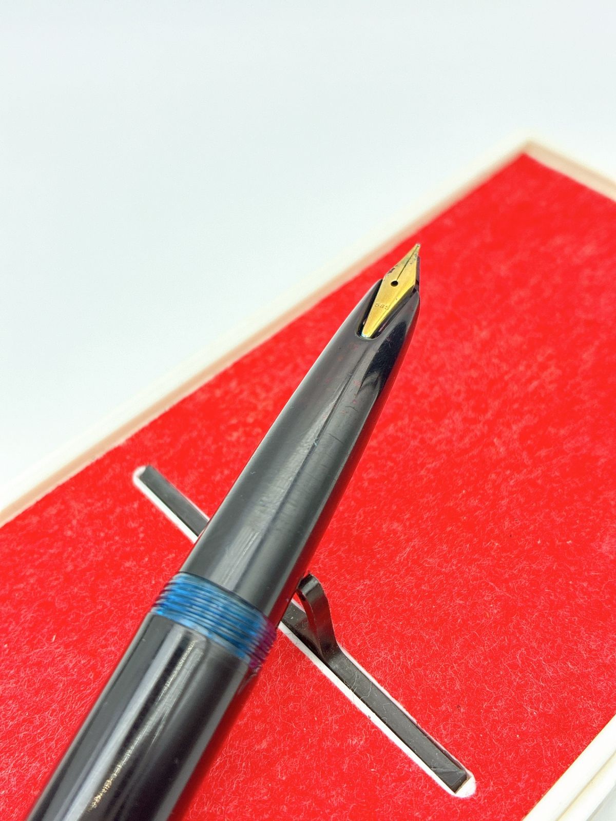 【限定SALE】モンブラン（montblanc）万年筆　美品　14k 585 MONTBLANC/モンブラン No.32 万年筆 585/14K ブラック/ゴールド