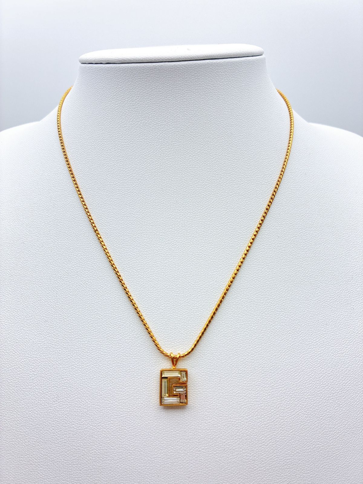 GIVENCHY/ジバンシー ラインストーン ロゴネックレス/ペンダント