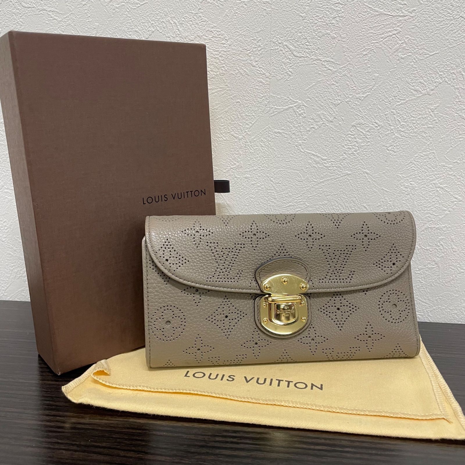 美品】LOUIS VUITTON ルイヴィトン マヒナ ポルトフォイユ・アメリア