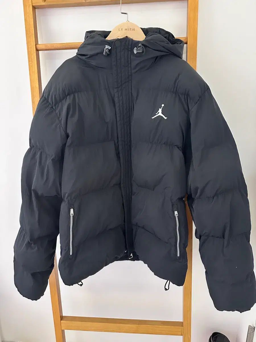 ジョーダン ブラック ダウン アウター (サイズXL) - メルカリ