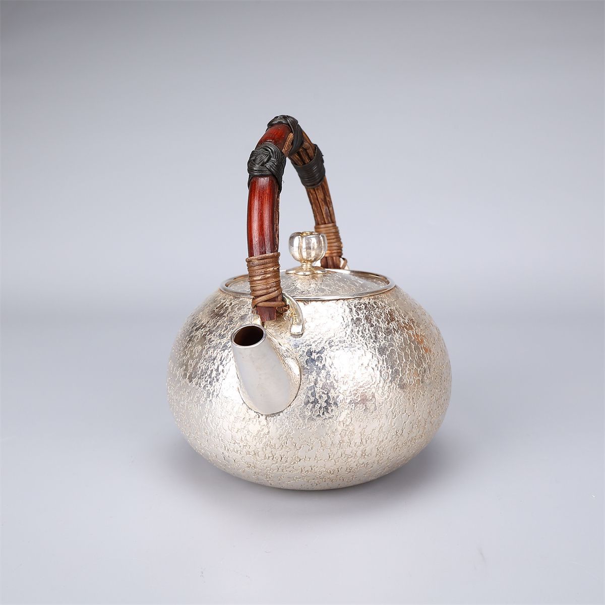 名工 【豊見斎造】 【純銀製】 籐手砲口 銀瓶 急須 重195g／共箱付 美