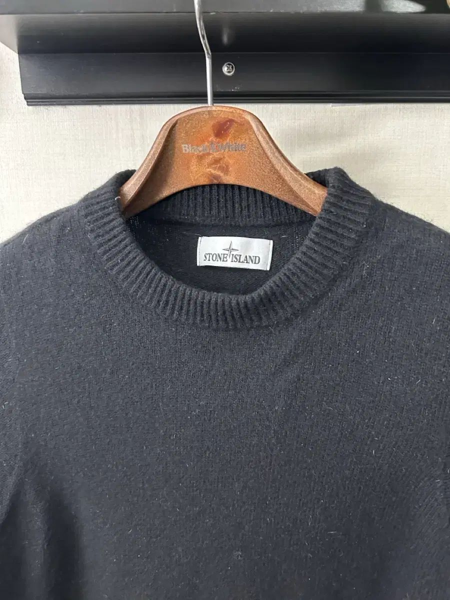 ストーンアイランド ブラック ニット M (95-100 オススメ) 正規品 21年
