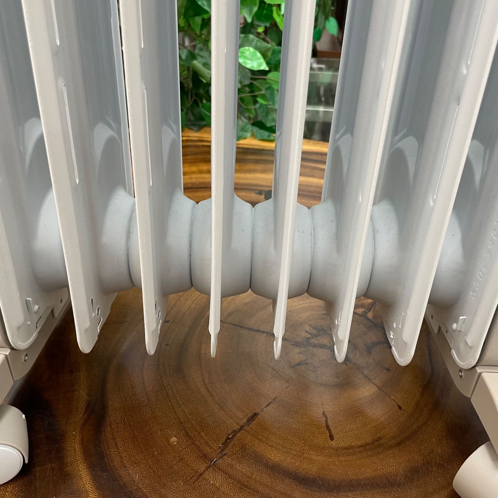 中古品】 デロンギ De'Longhi ヴェルティカルド オイルヒーター