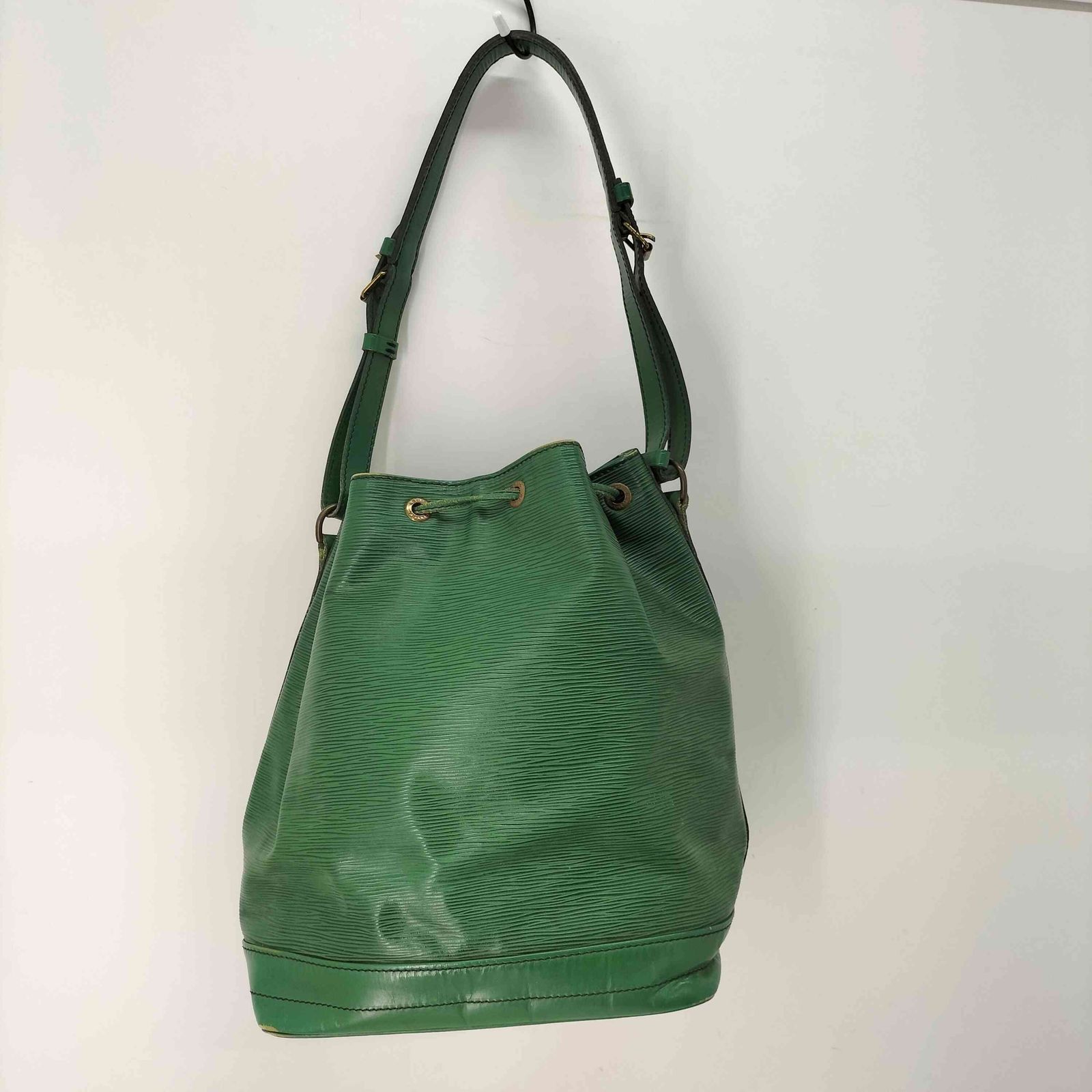 ルイヴィトン LOUIS VUITTON ノエ エピ ボルネオグリーン ワン