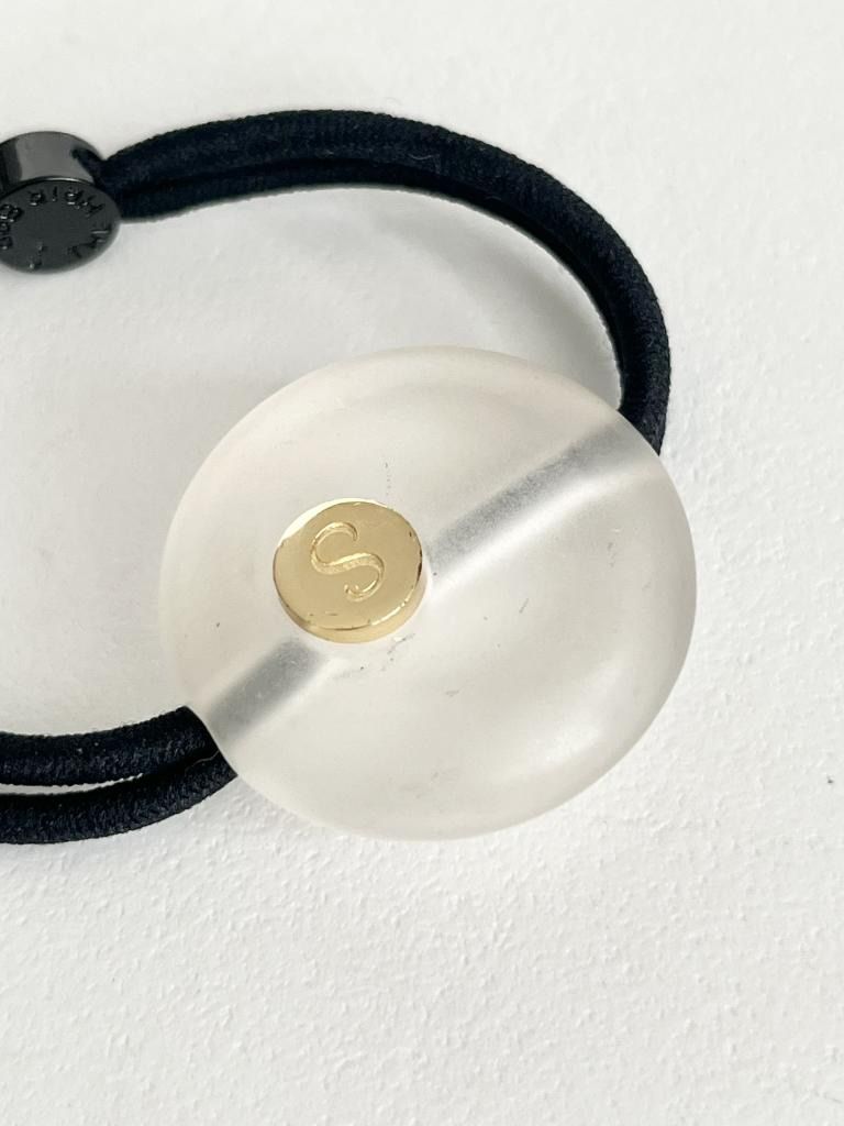 ザヘアバートウキョウ　イニシャル　T ラウンドポニー ザヘアバートウキョウ イニシャル T ラウンドポニー