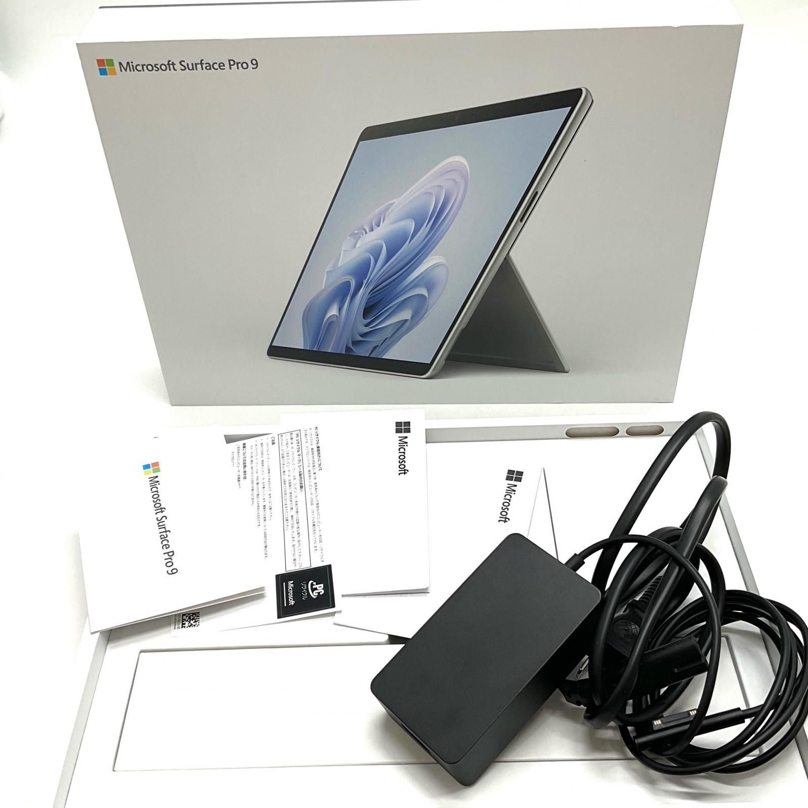 美品！Surface Pro 9 i5 8GB 256GB - メルカリ