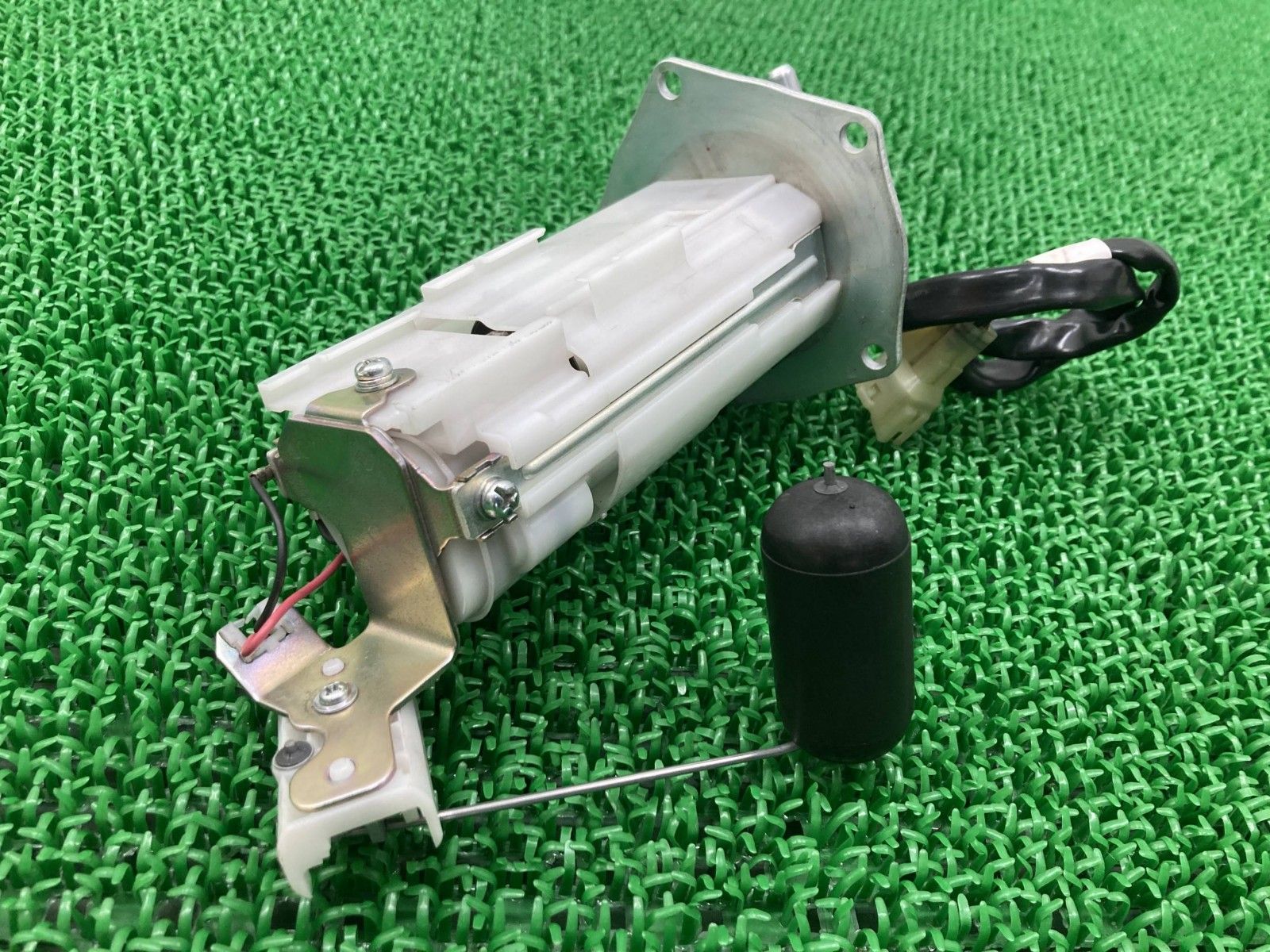 イブ ZX-10R フューエルポンプ 49040-0798 カワサキ 純正 中古 ZXT02L 22