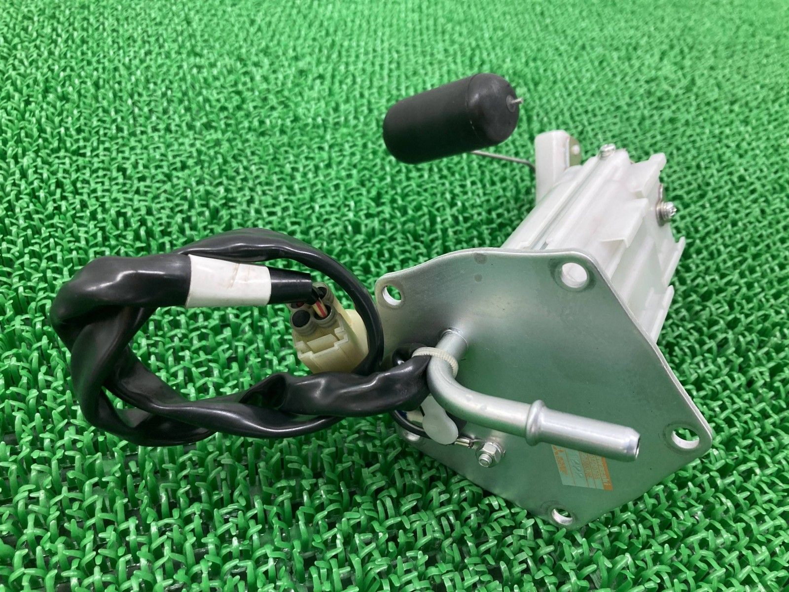 ZX-10R フューエルポンプ 49040-0798 カワサキ 純正 中古 ZXT02L 22