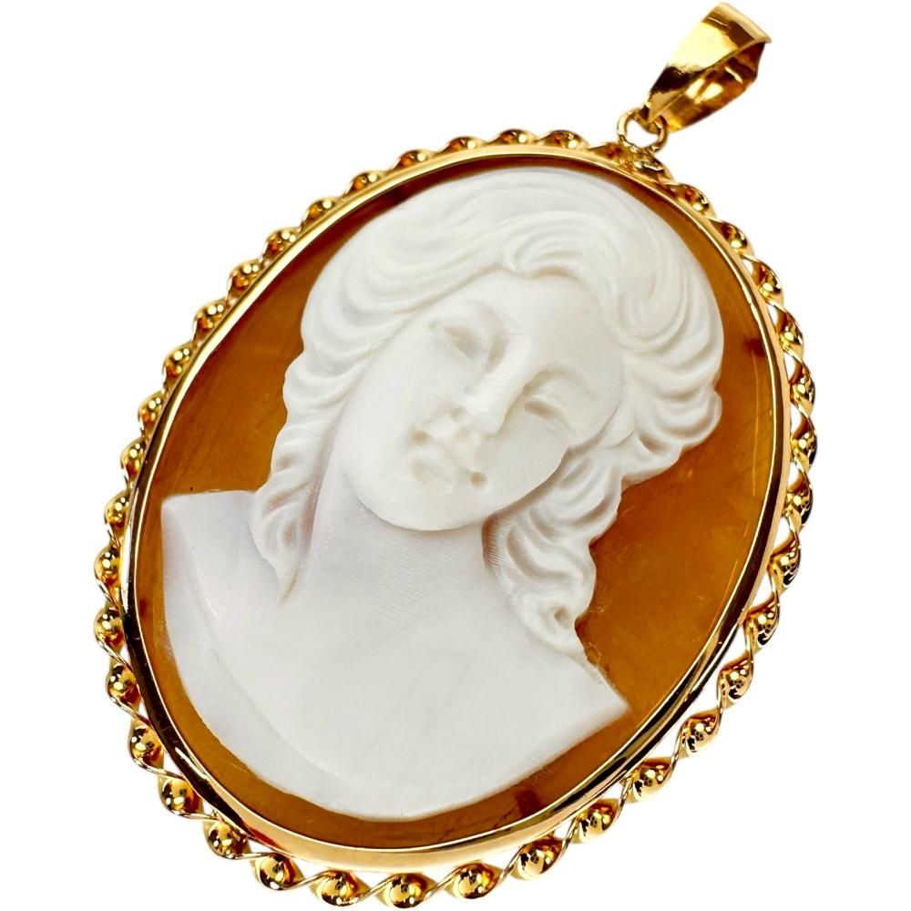 シェルカメオ ペンダントトップ K18ゴールド 18金 5.2g レディース