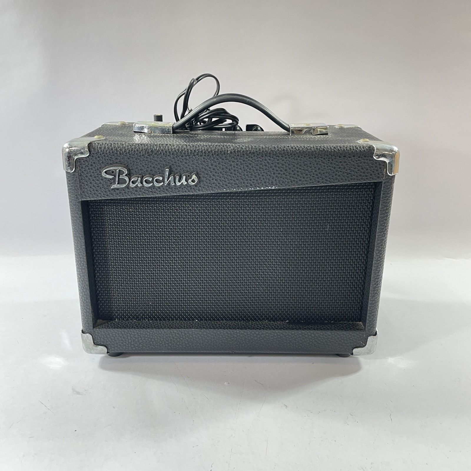 ☆ Bacchus バッカス ベースアンプ アンプ エレキ用10Wアンプ BBA-10