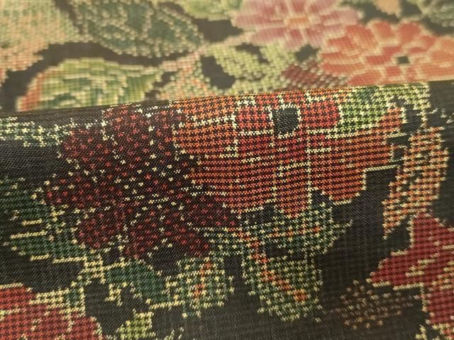 平和屋着物□本場大島紬 7マルキ 草花文 暈し染め 正絹 逸品