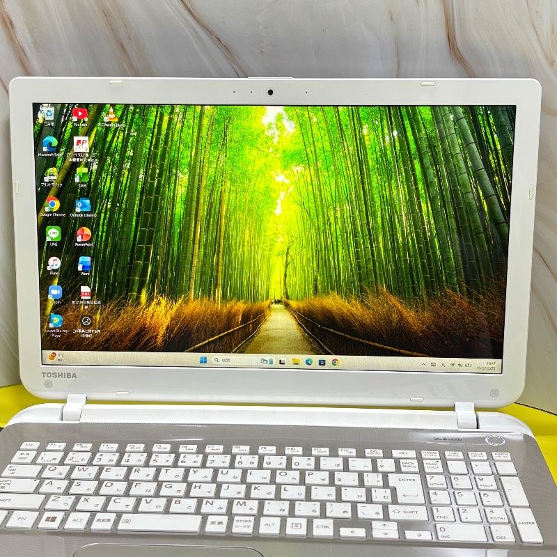 爆速Core i7☆美品☆dynabookノートパソコン☆メモリ8GB 新品SSD