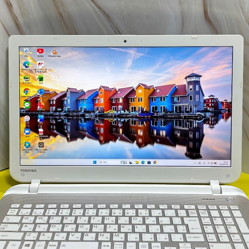 年末セール！動作◎美品★オフィス付★東芝★新品爆速SSD＆8GB★ノートPC★ セール中♪】爆速Core i7✨美品✨バッテリー良好✨東芝ノートパソコン