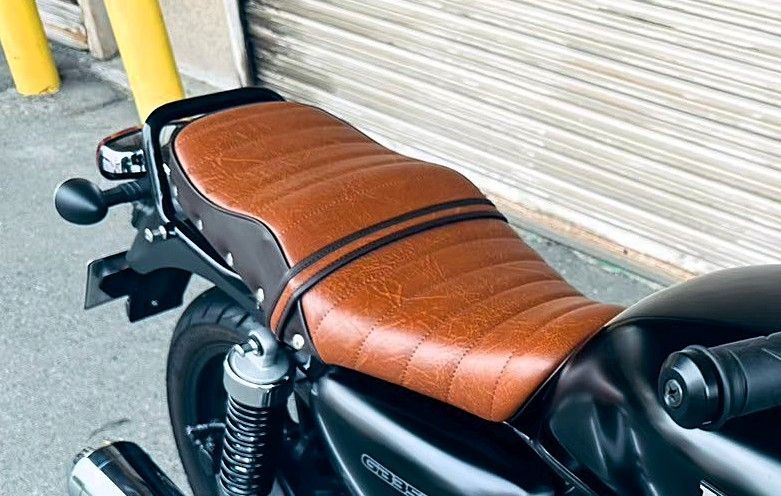 タックロール シート 茶ツートン 鋲打ちRZ250 / RZ350あんこ抜き