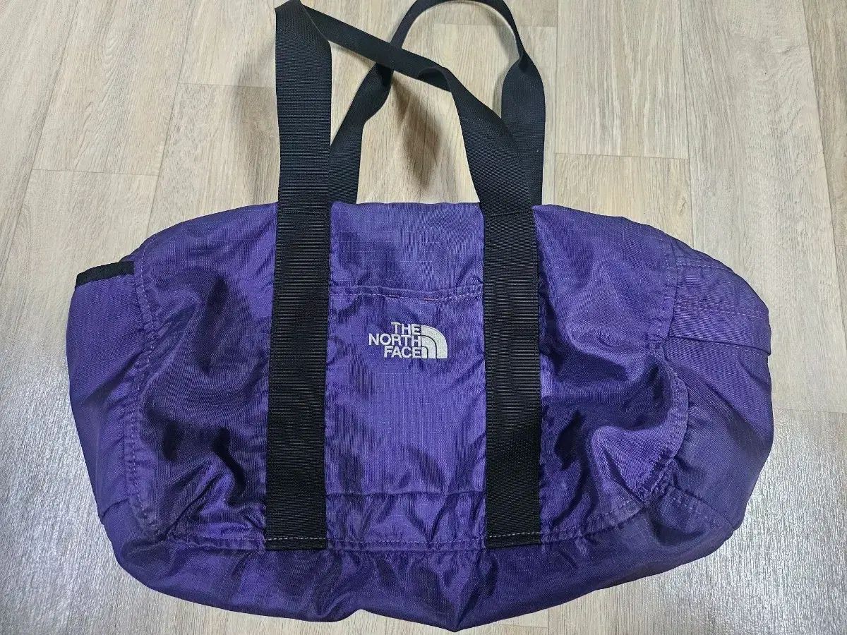 THE NORTH FACE パープル ダッフルバッグ バッグ