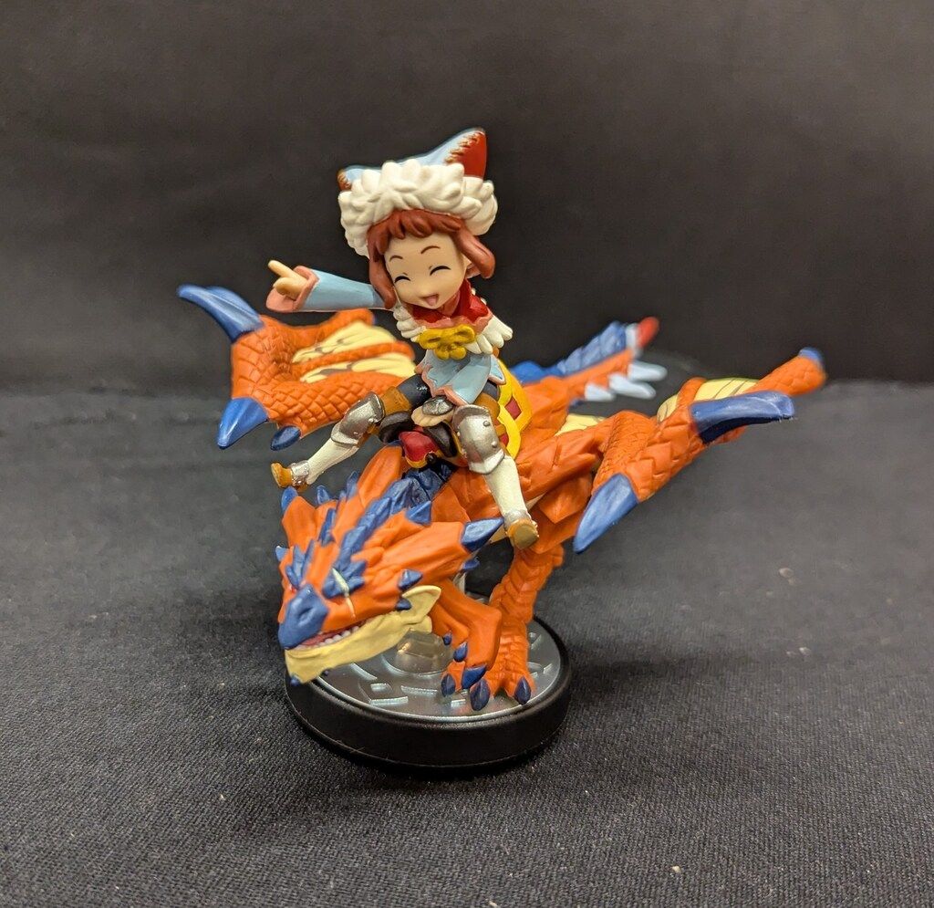 任天堂 amiibo モンスターハンター ストーリーズ 隻眼のリオレウス