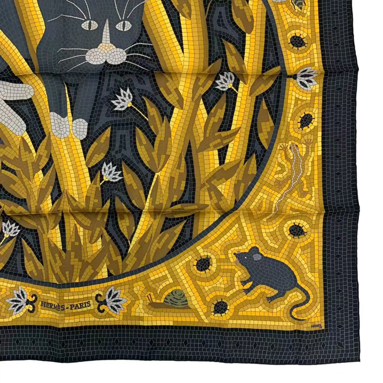 美品 HERMES エルメス カレ90 CAVE FELEM 猫に注意 ゴールド×ブッラン