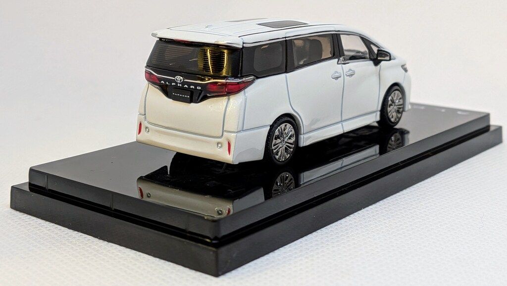 Hobby JAPAN 1/64 トヨタ アルファード Z プラチナホワイトパール
