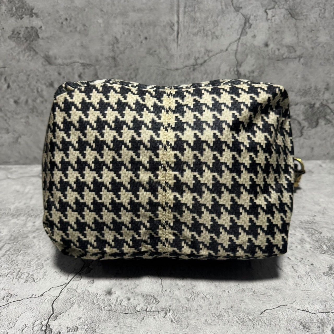 極美品 A4収納可 Felisi フェリージ ワンショルダーバッグ ナイロン