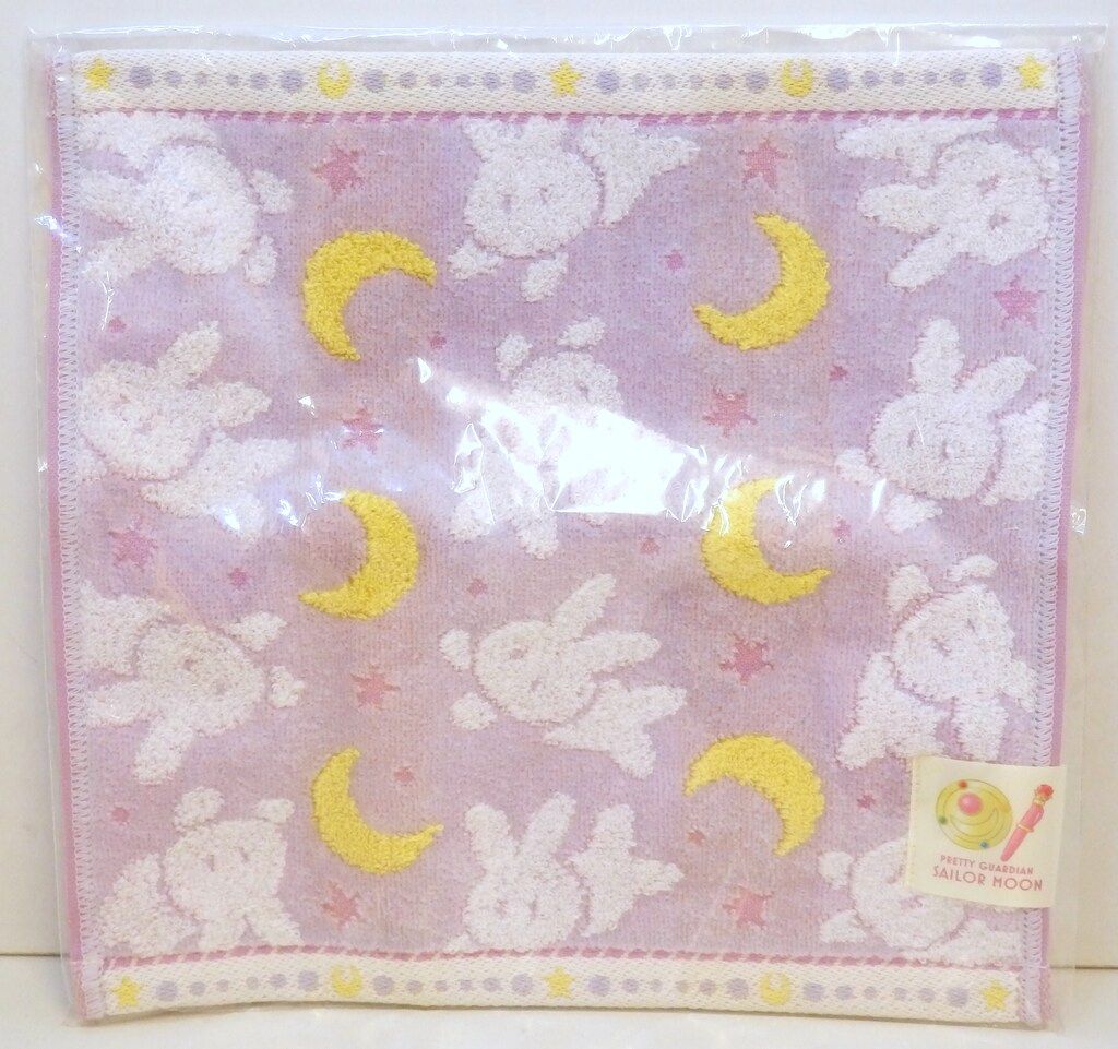セーラームーンミュージアム オリジナルミニタオル(うさぎのお布団柄