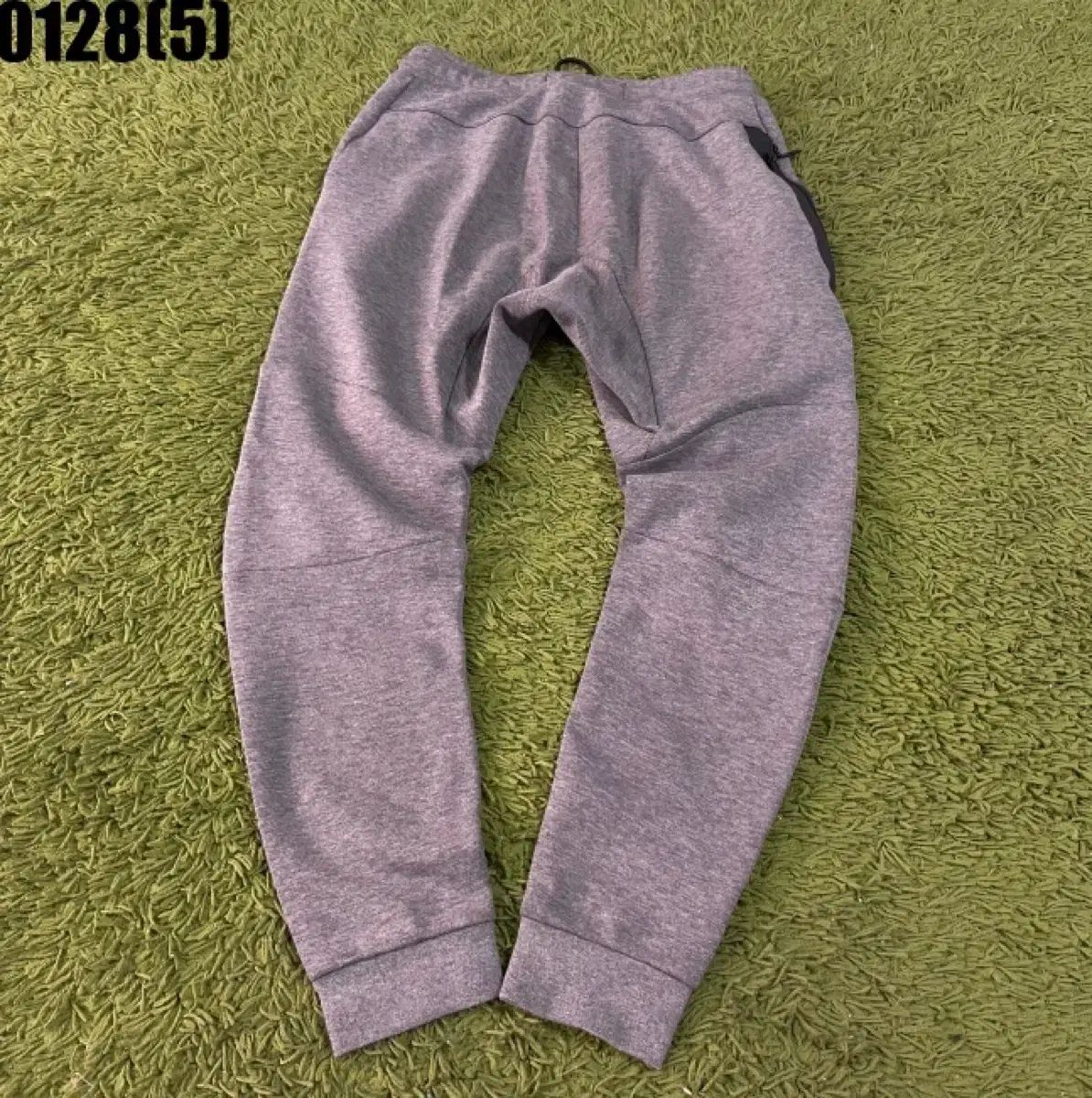 ナイキ テック フリース ジョガーパンツ グレー s 0128 - メルカリ