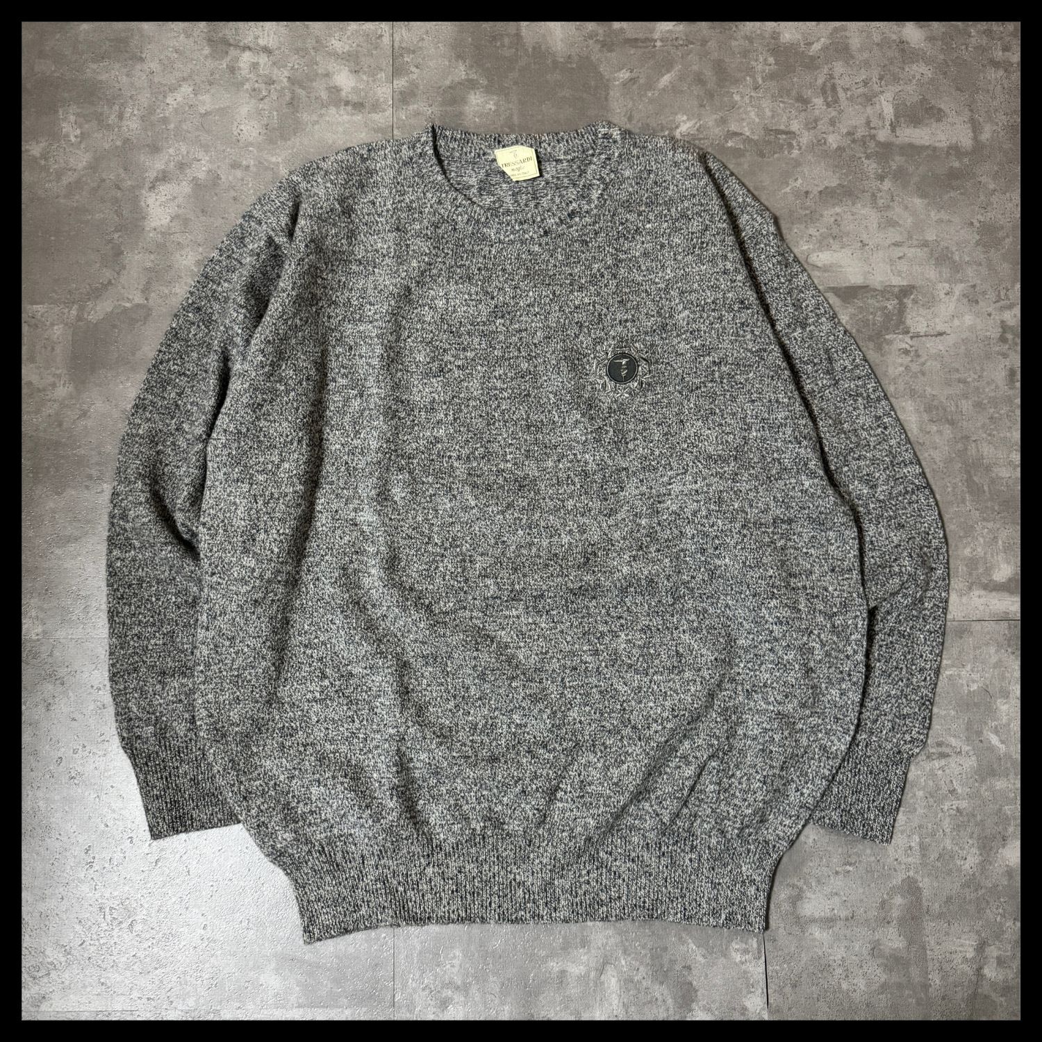 TRUSSARDI クルーネックニット グレー ロゴ刺繍 イタリア製 古着 