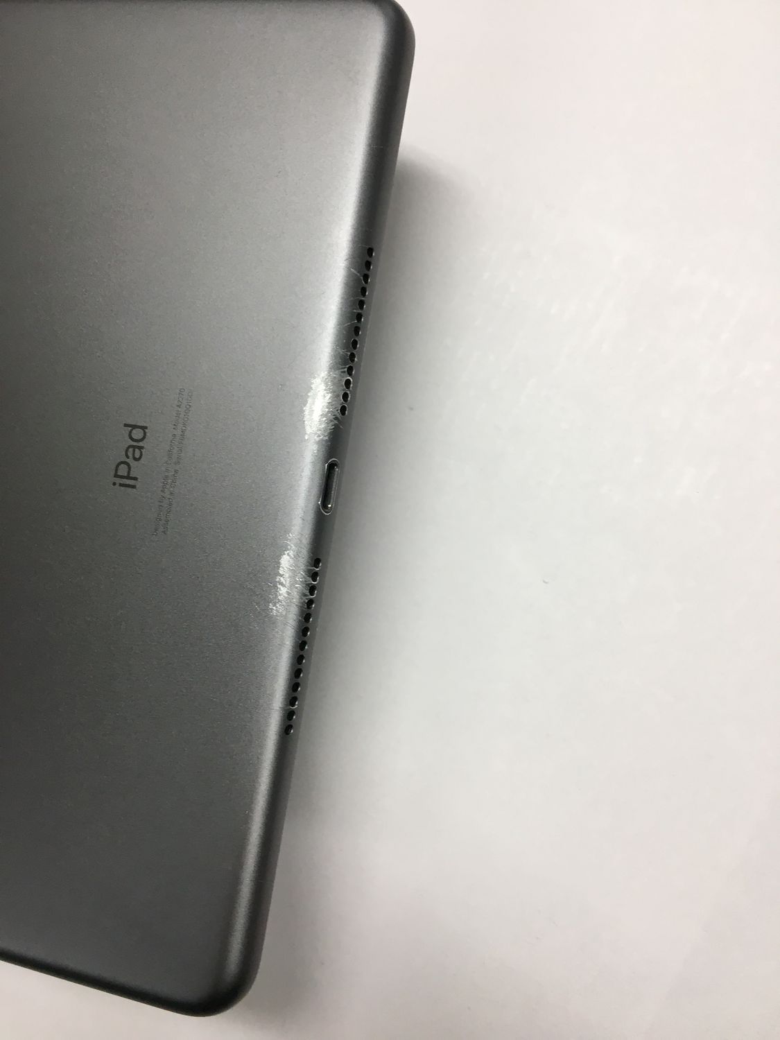 訳アリ Apple iPad 本体 シルバー iPad Air 外観訳あり品Apple】iPad A1474 WiFiモデル 容量32GB